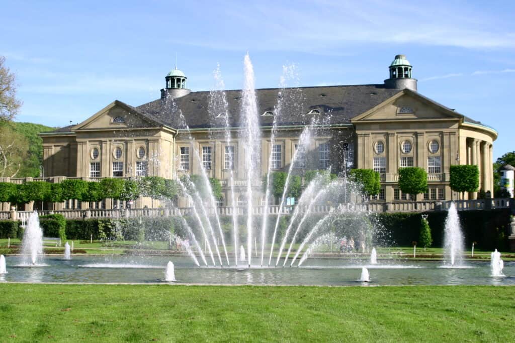 Springbrunnen im Rosengarten Bad Kissingen